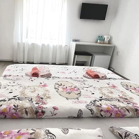 Apartament Linistit / Cozy Apartment Câmpulung Moldovenesc Eksteriør bilde