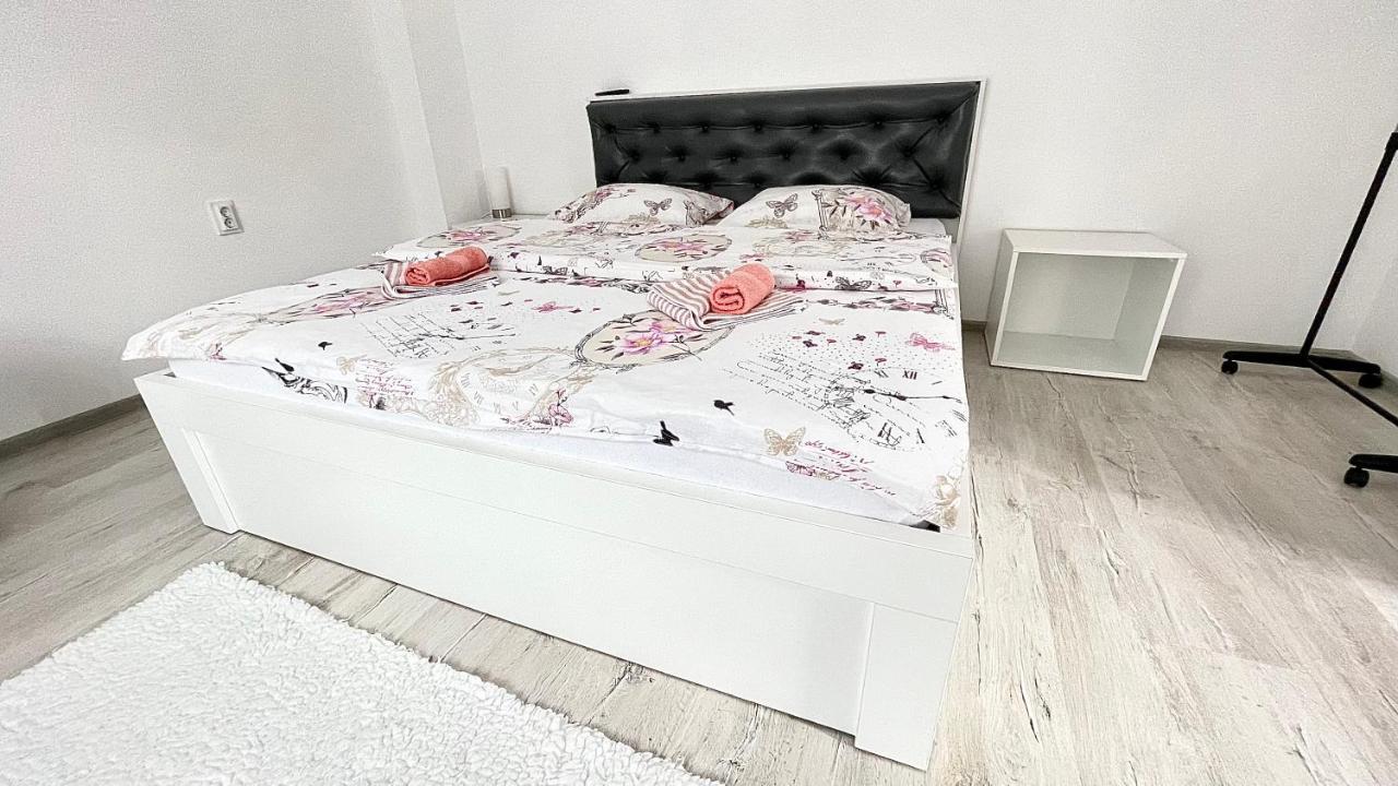 Apartament Linistit / Cozy Apartment Câmpulung Moldovenesc Eksteriør bilde